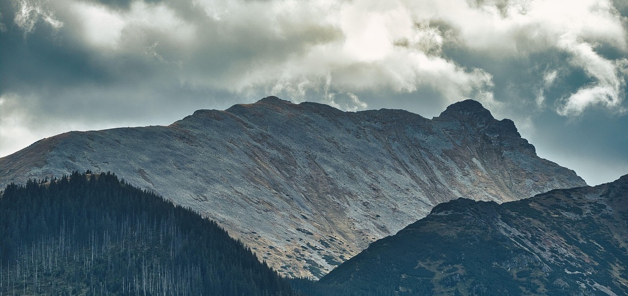 Góry Bystrzyckie – budowa geologiczna