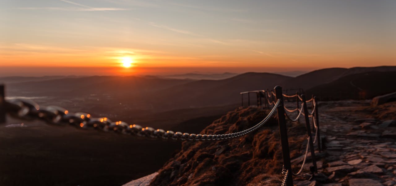 Jakie są najwyższe szczyty w Sudetach Zachodnich?