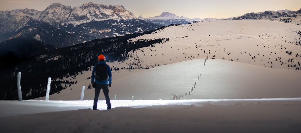 Ile lumenów powinna mieć czołówka w góry?