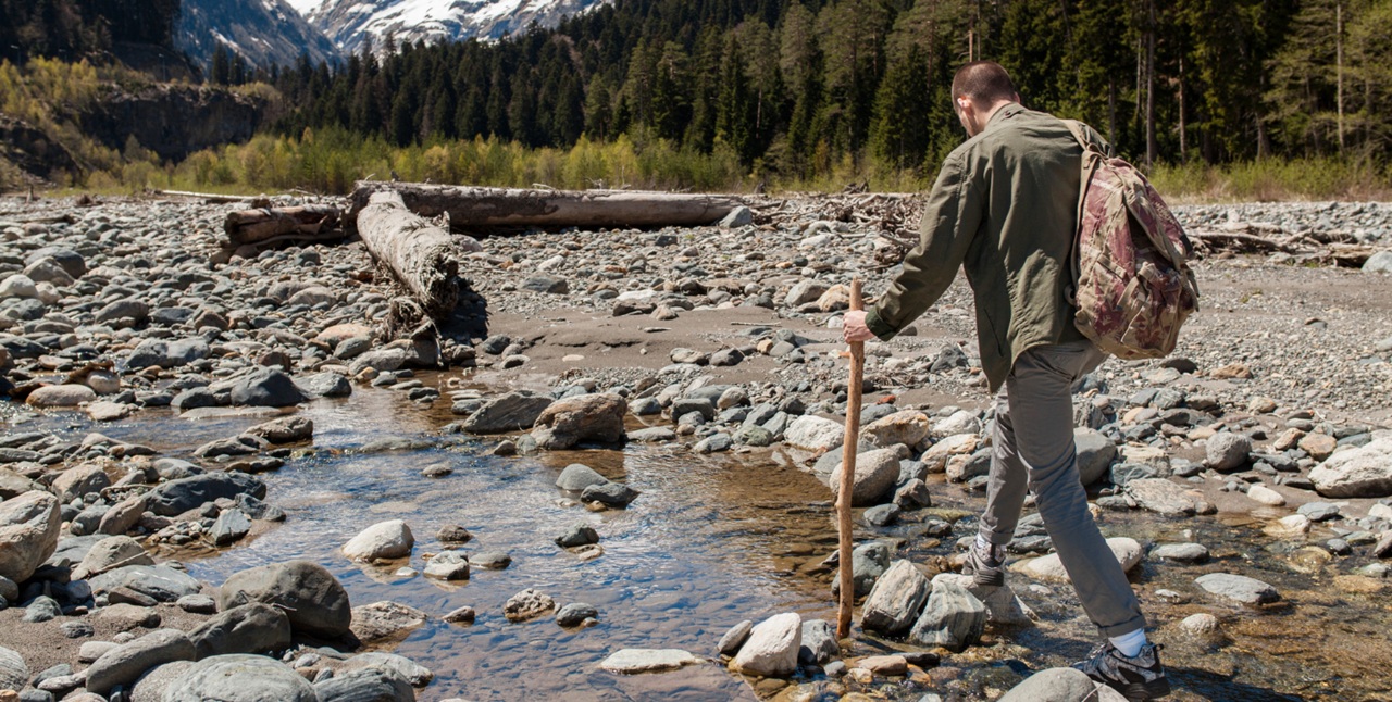 Jakie spodnie w góry zimą? Jakie modele będą najlepsze w 2026?